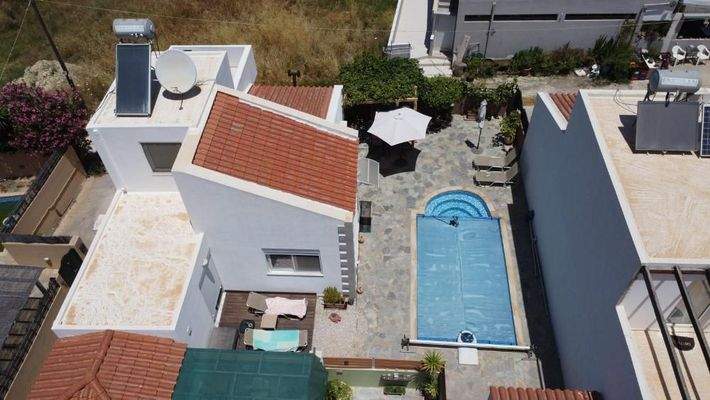 Kreta, Kolymvari: Charmantes Haus mit privatem Pool zu verkaufen