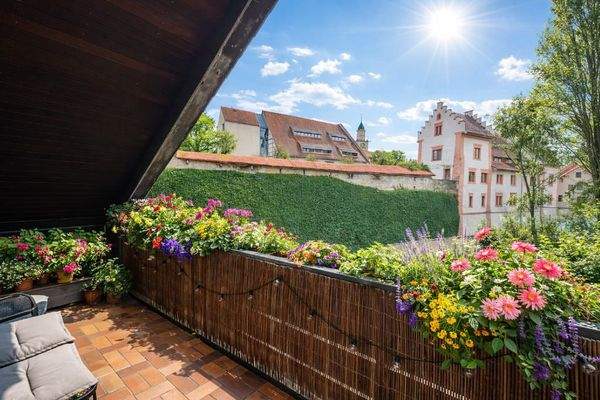 Überdachter Balkon DG