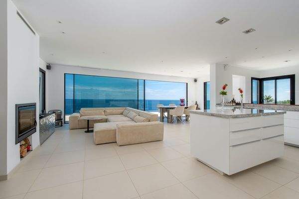 Offener Wohn-/Essbereich