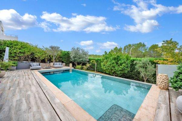 Pool in villa in Cala Vinyes 4
