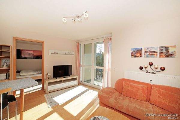 Wohnzimmer mit Küche