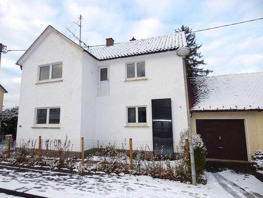 Hausansicht (Winter)