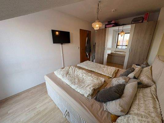 Schlafzimmer (1).jpeg