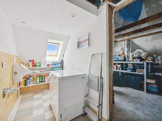 HWR (4-Raum-Maisonettewohnung, Haus Nr. 9)