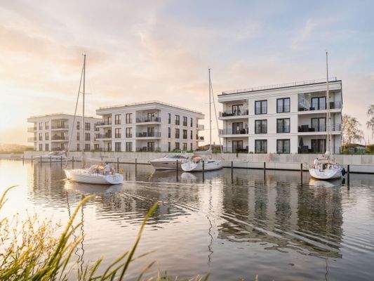 Yachthafen Barth Haus 1–3