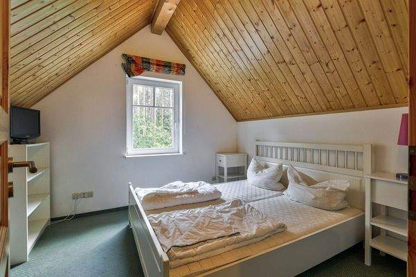 Schlafzimmer DG