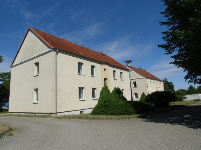 Erstbezug nach Renovierung, 3-Raum-Wohnung in Reinberg mit EBK