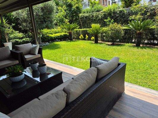 Apartment in a Complex with Parking in Konyaaltı, Antalya