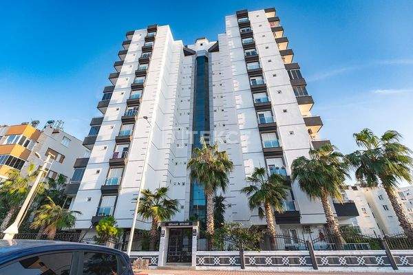 5-Bedroom Duplex Apartment with Shared Pool in Antalya Lara