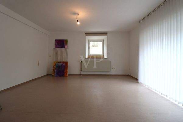 ehem. Laden Haupthaus EG