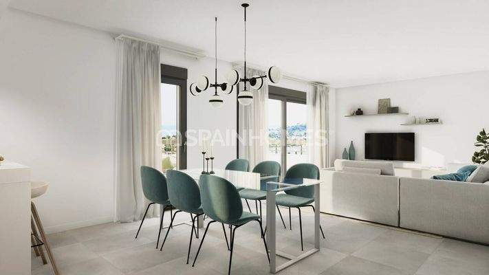 Newly-Built Apartments in a Complex with Pool in Estepona