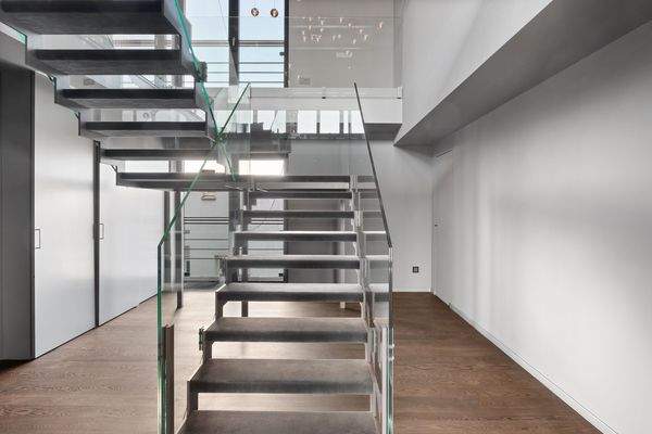 Zugang in das 6. Obergeschoss mit Fahrstuhl