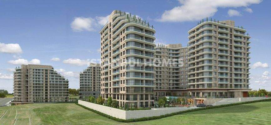 Spacious Apartments in a Secure Complex in Kucukcekmece