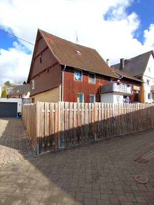 5d61badf-c4c8-4b59-b64f-2a96970b45dd