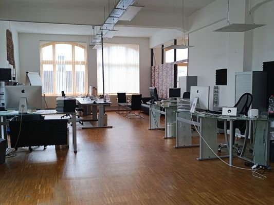 Büro EG links