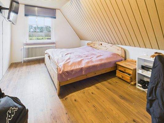 Schlafzimmer DG