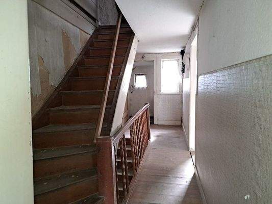 6 Treppenhaus .jpg