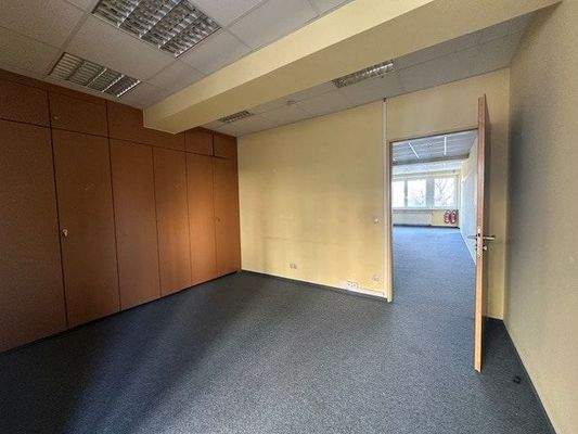 abgeschlossener Büroraum