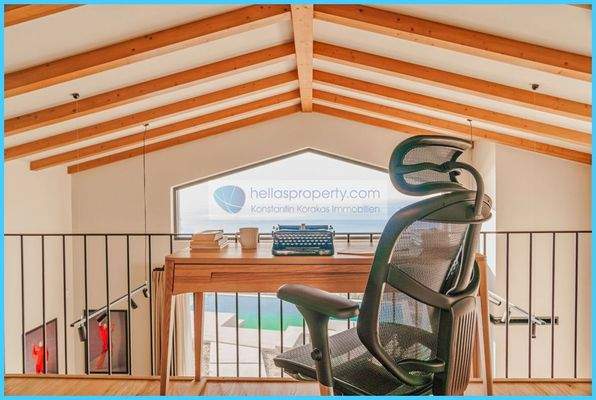 fb70732cf20d4d0985b613d525b34dcc-original