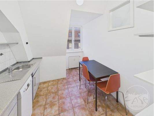 G_CAM05263G0-PR0033-STILL009