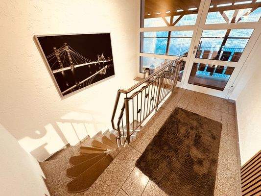 12. Hauseingang, Gemeinschaftlicher Hausflur OG