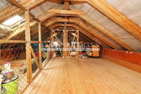 V9290P Nr. 9a - Dachboden