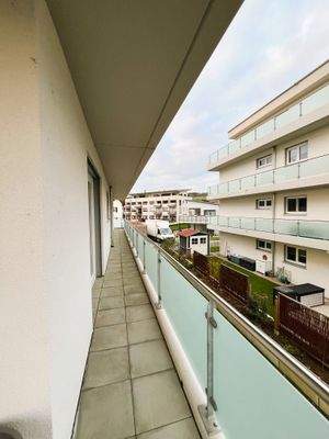 Umlaufender Balkon.jpg