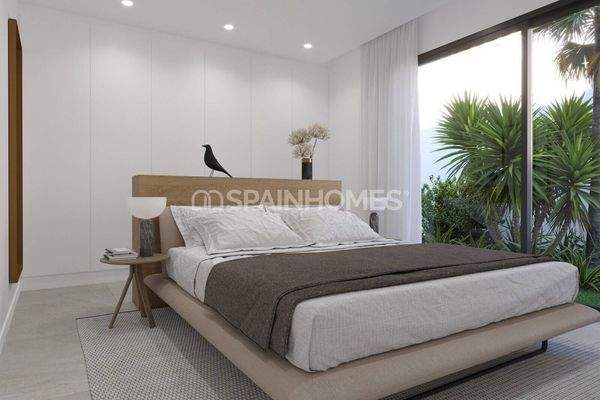 Chic Houses for Sale in Monforte del Cid with Private Pools