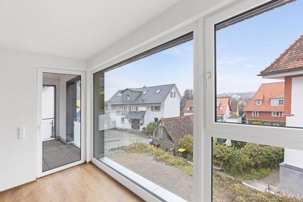 Aussicht Wohnbereich und Zugang zur Terrasse