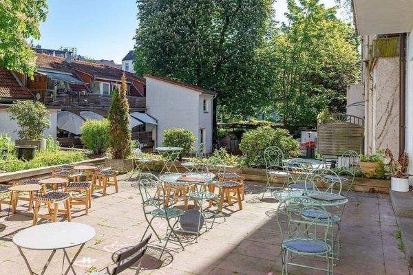 Terrasse im Innenhof