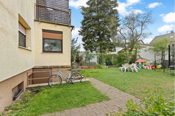Weg zum Garten