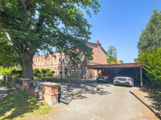 Doppelcarport und Schuppen