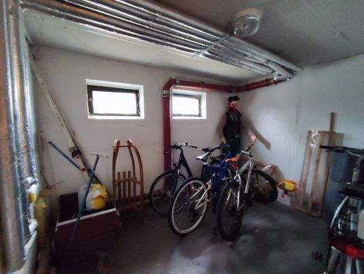 Keller-Fahrradraum