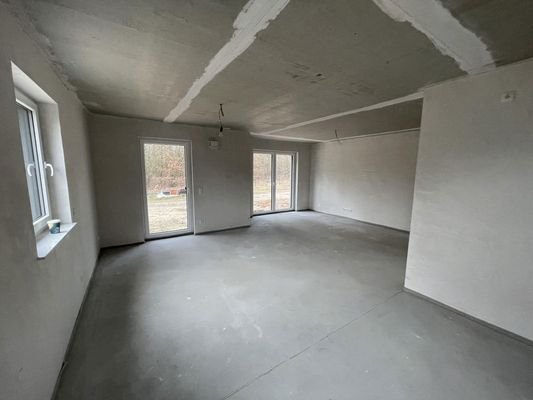 Blick von der Küche ins WZ
