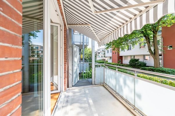 Balkon mit Treppe 