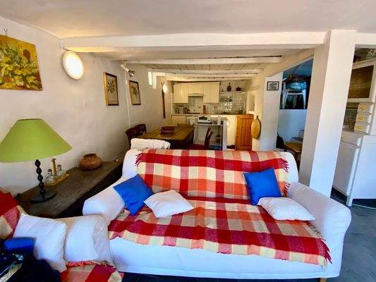 CV779_03 TERRA ITALIA IMMOBILIEN_LIGURIEN_CASTEL V