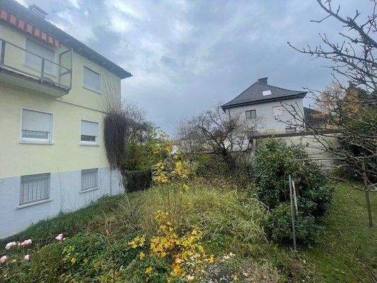 Ansicht Haus von Nachbarngrunstück