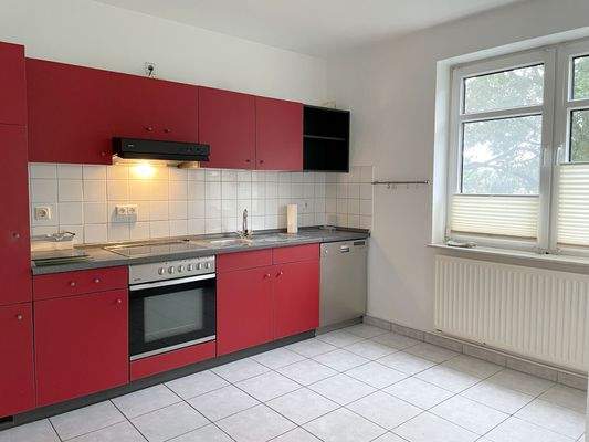 Essbereich mit Einbauküche