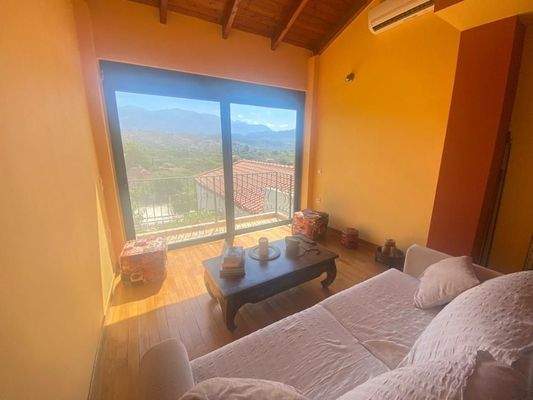 Kreta, Armeni bei Chania: Zwei-stöckiges Haus mit Dachboden in Armenoi zu verkaufen