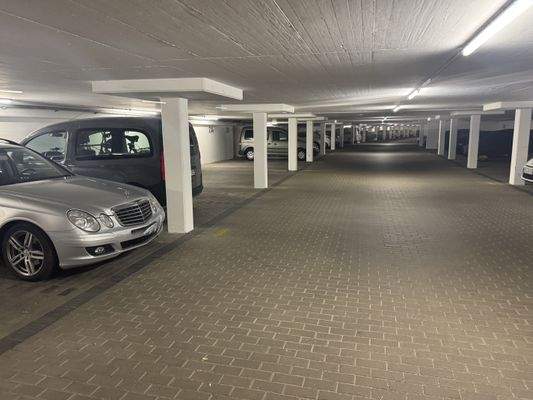 20250917_161801185_iOS