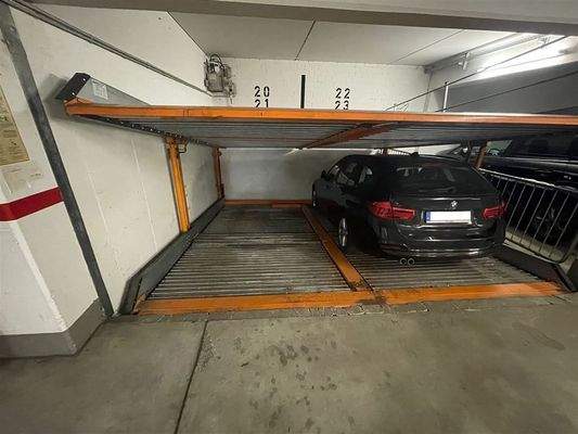 Duplex Garage mit PKW
