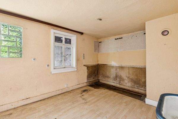 1. OG: Ehemalige Küche, zurückgebaut 