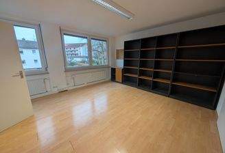 großes Büro (2).jpg