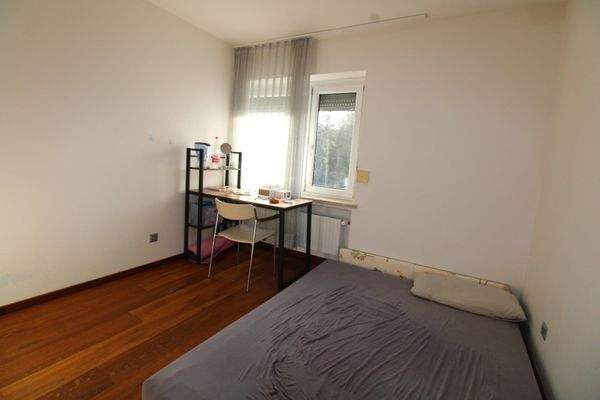 Schlafen / Büro / Kind EG