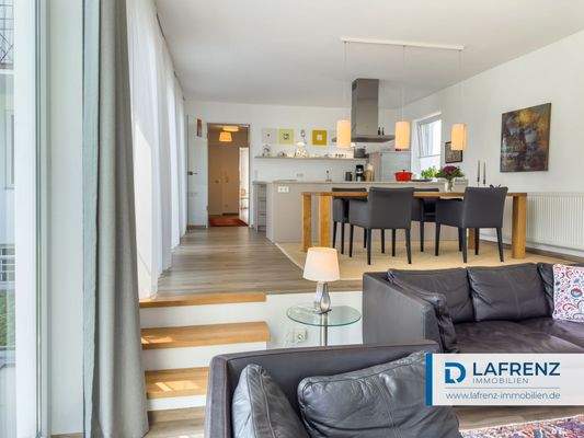 Split-Level mit ca. 3 Meter Deckenhöhe