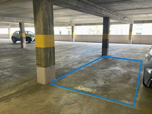 Garagenstellplatz