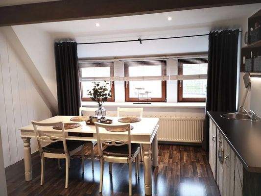 OG Esszimmer und Küche