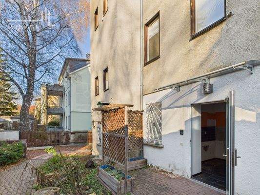 CAM03352G0-PR0099-STILL073