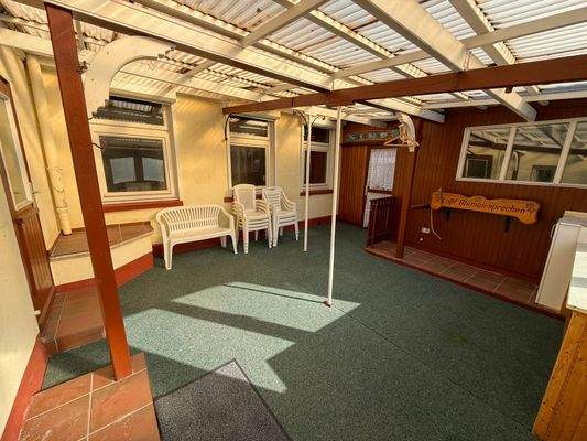 Überdachte Terrasse