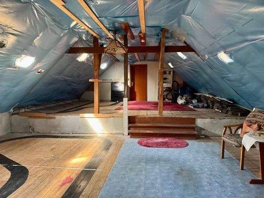 Dachboden/Ausbaureserve